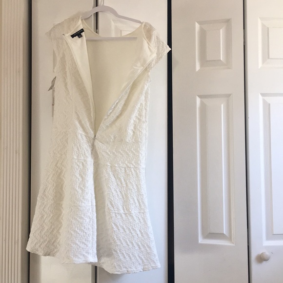 Dress - Picture 3 of 4